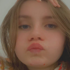 Meet your Posher, Bec